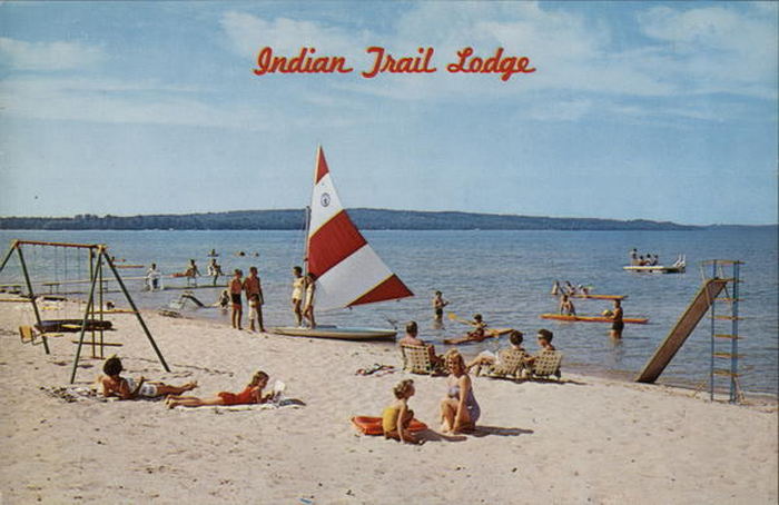 Indian Trail Lodge - Vintage Postcard (newer photo)